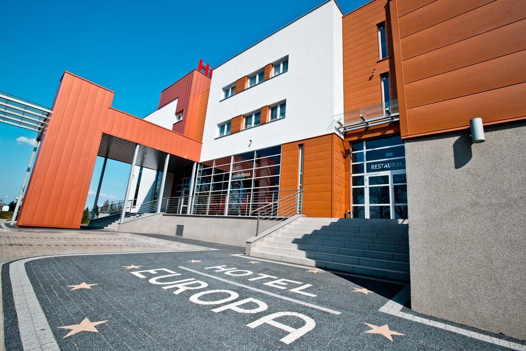 Hotel Europa Lubiń Extérieur photo