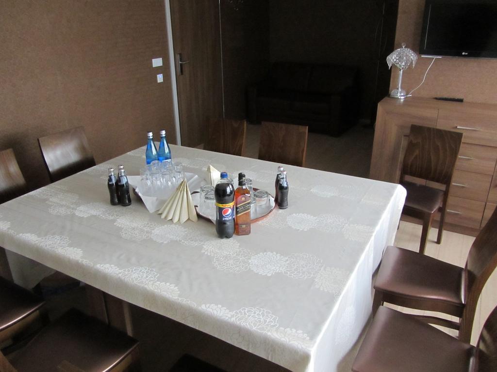Hotel Europa Lubiń Extérieur photo